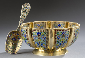 Russian silver gilt and plique-a-jour lobed bowl and tea caddy spoon. Estimate $6,000-$8,000. Quinn’s Auction Galleries image.