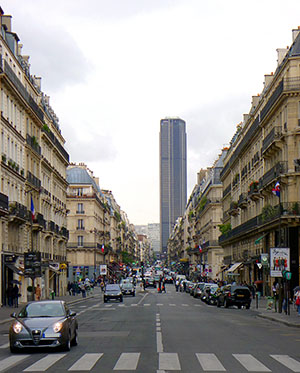 Tour Montparnasse from Rue de Rennes. Image by Mbzt. This file is licensed under the Creative Commons Attribution 3.0 Unported license.