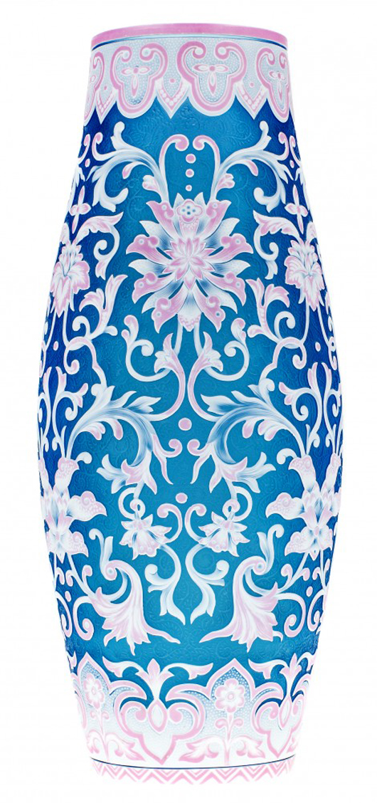 White and blue cameo glass vase, made by Thomas Webb & Sons and stamped Tiffany & Co. (est. $20,000-$30,000). A.B. Levy’s image.