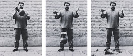 Ai Weiwei, 'Dropping a Han Dynasty Urn,' 1995, triptych: black and white photograph. Image courtesy of LiveAuctioneers.com Archive and Phillips de Pury & Co.