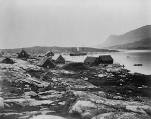 The steamer Proteus in a harbor during the Lady Franklin Bay Expedition. Image courtesy Wikimedia Commons.