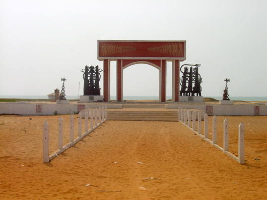 Gateway of No Return, a massive monument to the area's bleak history as a slave trading hub. Image by rgrilo. This file is licensed under the Creative Commons Attribution 2.0 Generic license.