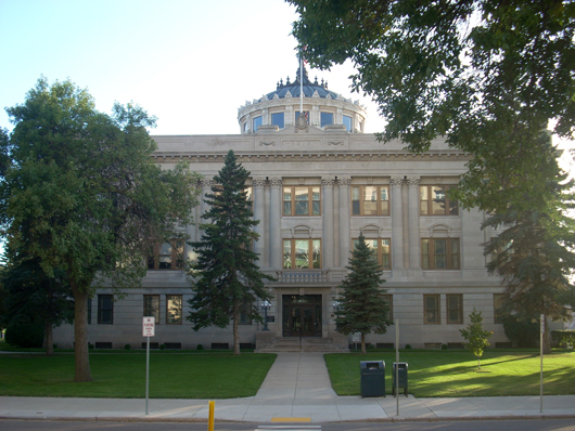 Grand Forks County Courthouse, Grand Forks, S.D., 1913. Image by Glorioussandwich, courtesy of Wikimedia Commons.