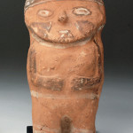 Lot 199: Chancay/Huari figure, ex-Arthur Sackler, circa 1000 CE. Est. $800-$1,200, start $350. Artemis Gallery Live image.