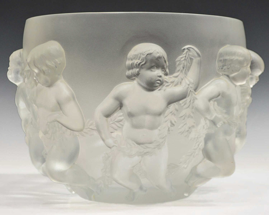 From a collection of Lalique to be auctioned on May 3, a ‘Luxembourg’ bowl that will open for bidding at $1,000. Austin Auction Gallery image