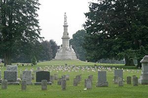 The Soldiers National Monument at the Gettysburg National Cemetery, which contains three areas for graves of the unknown. Image courtesy of Wikimedia Commons.