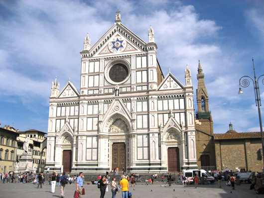 The Basilica of Santa Croce in Florence. Image by Gryffindor, courtesy of Wikimedia Commons. 