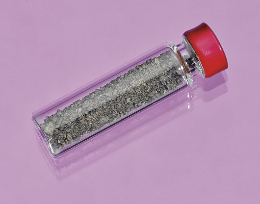 Vial containing particles of the Martian meteorite NWA 5790, discovered in 2009 in Mauritania, in the Sahara Desert. Estimate: $550-$700. I.M. Chait image