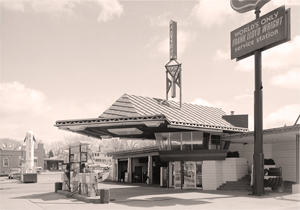 Frank Lloyd Wright designed the Lindholm Oil Company service station located at 202 Cloquet Ave., in Cloquet, Minnesota. It was built in 1958 and is still in use. The building is on the National Register of Historic Places. Library of Congress Image