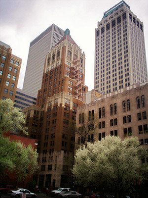 Downtown Tulsa, where the Oklahoma pop culture museum would be built. In the foreground is the landmark Philtower Building. An example of neo-gothic and Art Deco architecture, the building was designed by Edward Buehler Delk. Image by Jordanmac101. This file is licensed under the Attribution 2.0 Generic License.