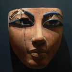 An Egyptian death mask from the 18th dynasty at the Louvre in Paris. Image by Anonymous - Rama. This file is licensed under the Creative Commons Attribution-ShareAlike 2.0 France.