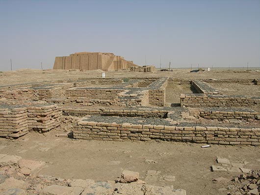 Ruins of the ancient city of Ur in southern Iraq, where the skeleton was found. Image by M.Lubinski from Iraq,USA.This file is licensed under the Creative Commons Attribution-ShareAlike 2.0 Generic License.
