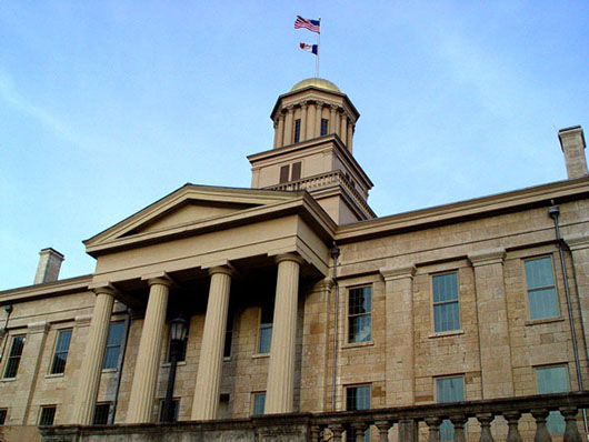 The 1842 Old Capitol building on the campus of the University of Iowa. Image Matt Yohe at English Wikipedia, courtesy of Wikimedia Commons.