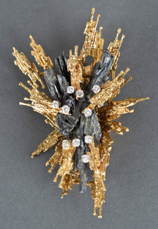 Circa-1960s or ’70s George Weil brooch with platinum-set diamonds on 18K gold with raw hematite. Est. $1,400-$1,600. Quinn’s Auction Gallery image.