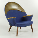 This rare Hans Wegner upholstered Peacock Chair set a new U.S. record for the Danish designer at $42,000. Kaminski image.