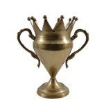Ceremonial crown vase, a movie prop from the Harry Potter movie 'Chamber of Secrets,' 2002. Image courtesy of LiveAuctioneers.com archive and Premiere Props.