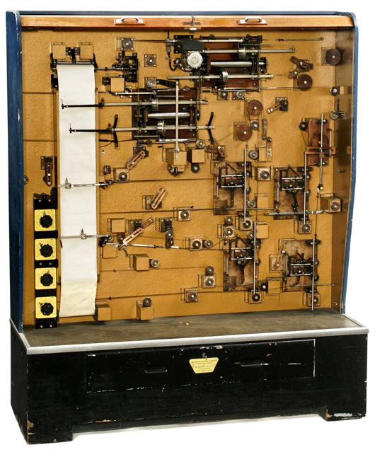 Capable of solving a range of complex equations, this 1958 Mechanical Analogue Computer, or M.A.C., was an early flight simulator. Auction Team Breker image