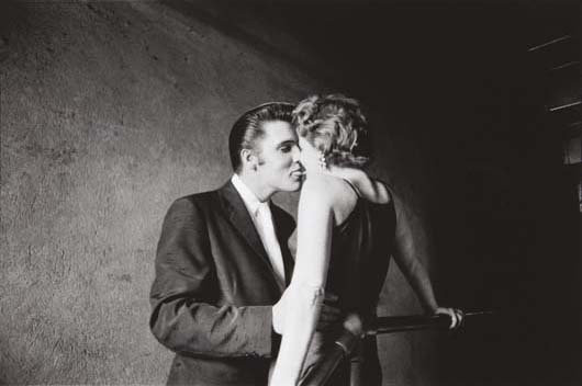 Alfred Wertheimer, 'The Kiss,' 1956. Image courtesy of LiveAuctioneers.com archive and Phllips de Pury & Co.