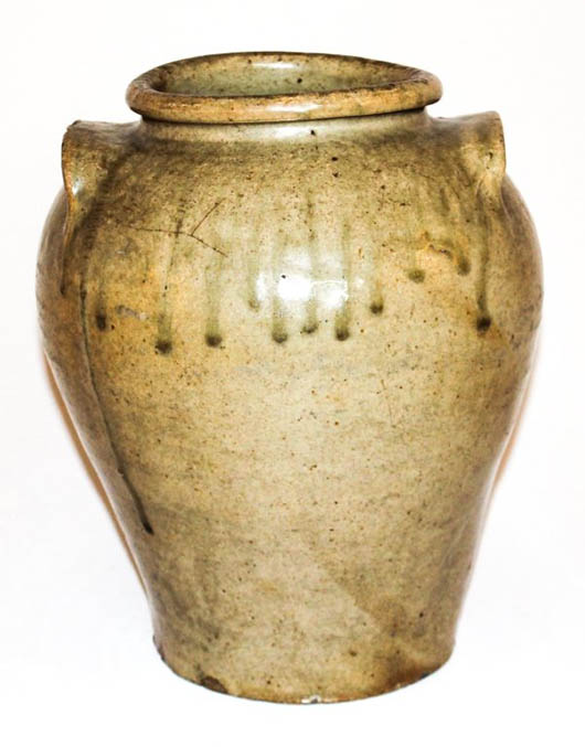 Stoneware storage jar attributed to Pottersville, Edgefield District, S.C., circa 1820. Image courtesy of LiveAucitoneers.com archive and Wooten & Wooten Auctioneers.
