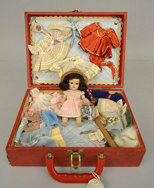 1952-53 Vogue Ginny ‘Rich Uncle’ trunk set, est. $500-$700. Stephenson’s image