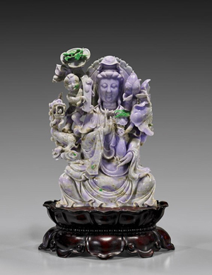 Fine Chinese lavender jadeite Guanyin group, 18 3/4 inches high. Estimate: $15,000–$25,000. I.M. Chait Gallery / Auctioneers image.