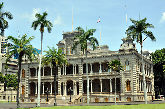 The Iolani Palace in Oahu, Hawaii. Image Photo: D Ramey Logan 2011. This file is licensed under the Creative Commons Attribution-Share Alike 3.0 Unported license.