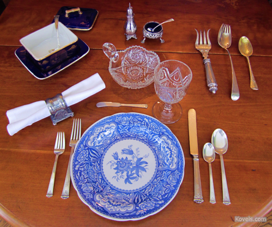 Terry Kovel set this table with a beautifully traditional Thanksgiving theme. The focal point is Spode china in the 'Floral' pattern, which was introduced in the 1830s. Image courtesy of Kovels.com