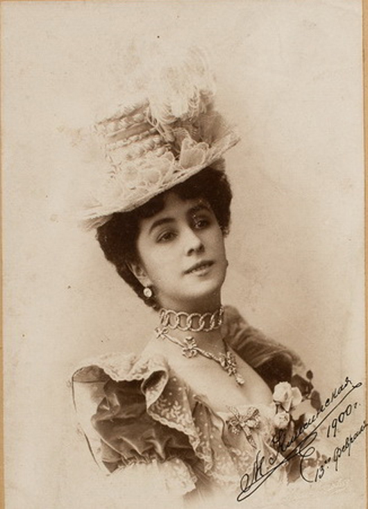 Lot 266 - Russian prima ballerina Mathilde Kshesinskaia photo with autograph, 1900. Anticvarium image