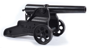 Winchester 10 gauge signal cannon, all metal, with original wood crate marked ‘Winchester,’ est. $700-$900. Morphy Auctions image