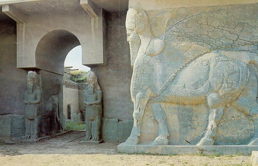 A lamassu at the Northwest Palace of Ashurnasirpal II at the Nimrud site, which was reportedly bulldozed Thursday. Image courtesy of Wikimedia Commons.