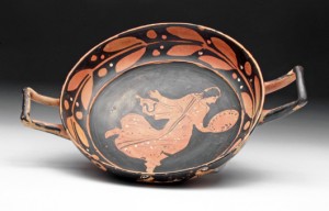Greek Campanian red-figure kylix decorated on top and base, est. $5,000-$7,000. Artemis Gallery image