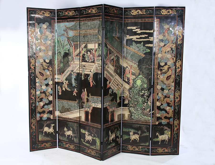 Another noteworthy piece is a large six-panel Asian screen, approximately 9 feet wide, with multicolor decoration circa 1920 (est. $600-$900). Kamelot image