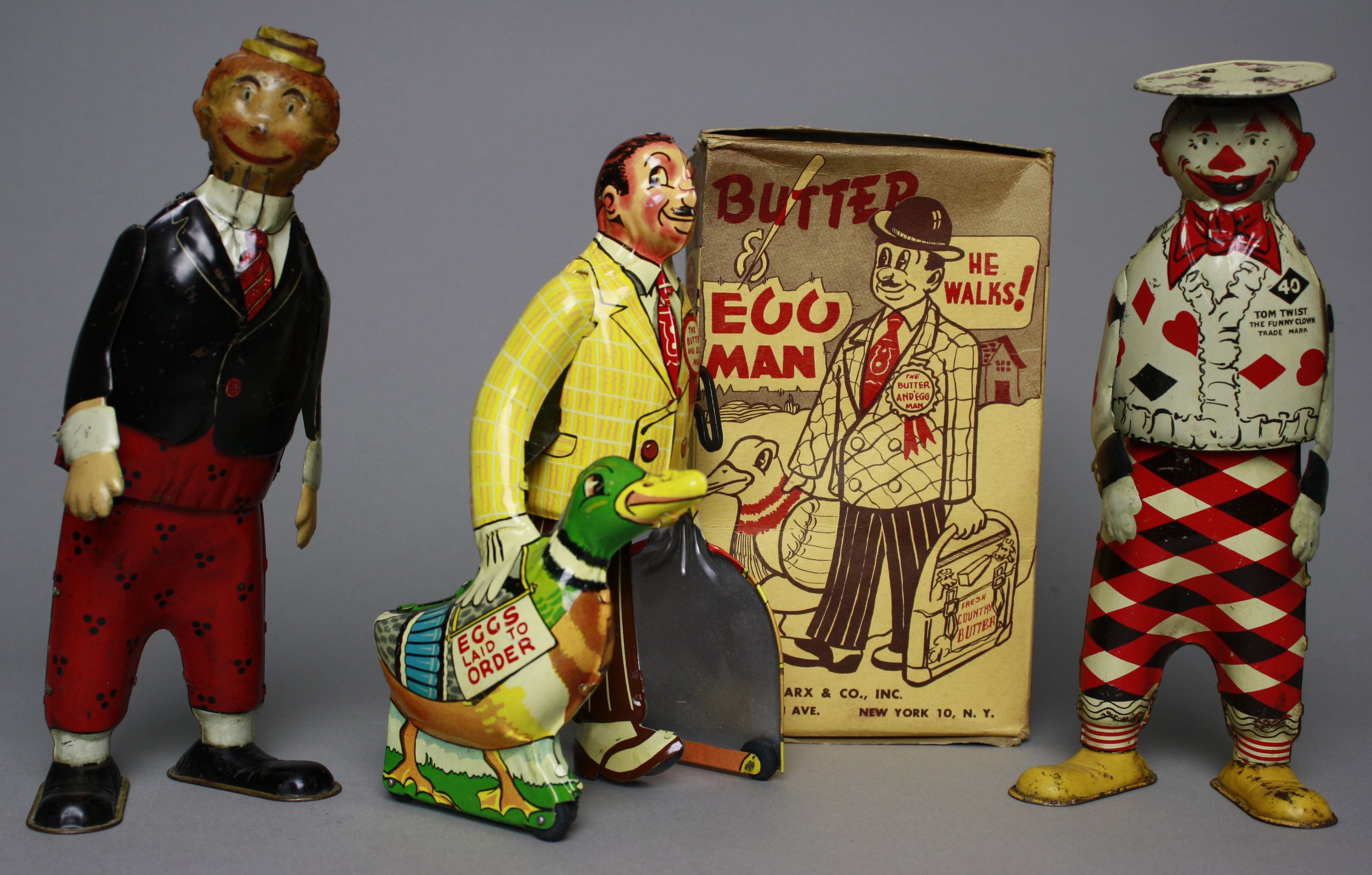 Some of the nearly 100 Marx and Strauss toys that will cross the auction block. RSL Auction image