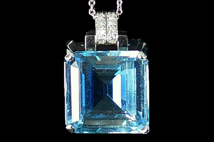 cartier aquamarine pendant