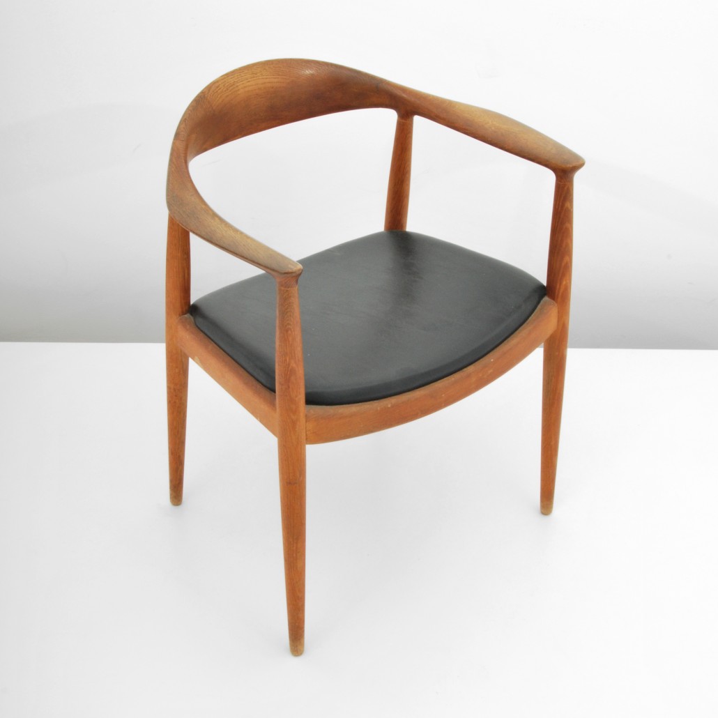 Wegner’s famous Round Chair, also known simply as 'The Chair,' was chosen for use at the first Kennedy-Nixon presidential debate. Palm Beach Modern Auctions image