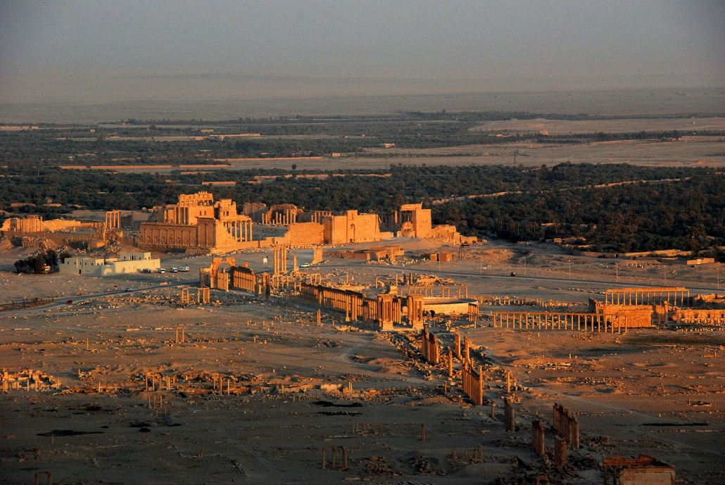 Aerial view of Palmyra, Syria. Image by James Gordon, Los Angeles, Calif. This file is licensed under the Creative Commons Attribution 2.0 Generic license.