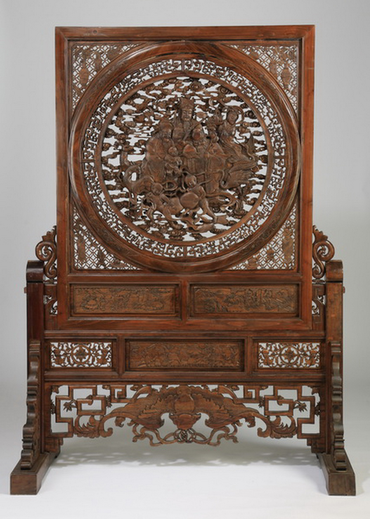 Palace-size Chinese pierce-carved plaque on a stand, standing 83 inches tall. Great Gatsby’s Auction Gallery image
