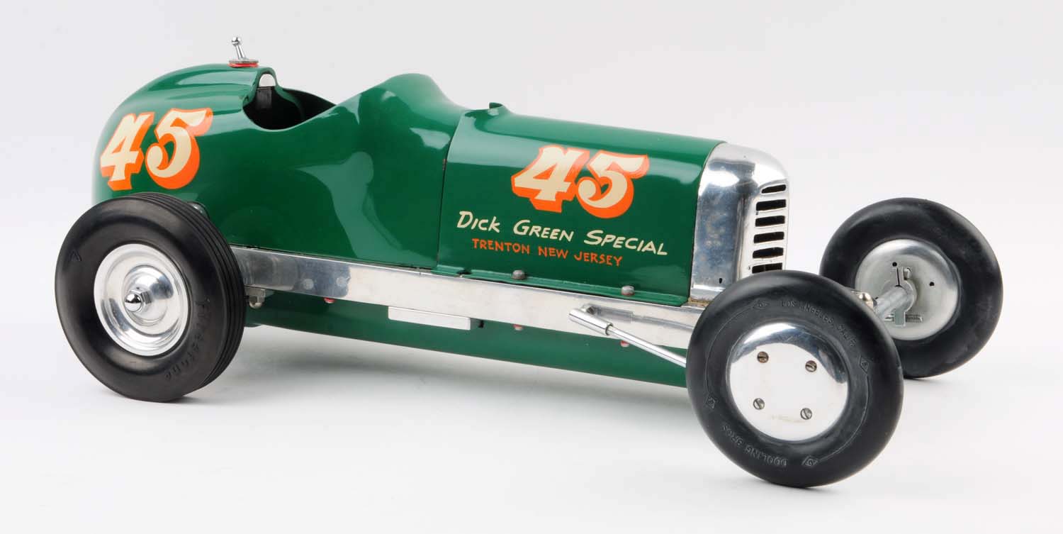 Gas-powered race car ‘The Dick Green Special,’ 18½ inch prototype, restored by Jim Carmellini. Provenance includes Kirk F. White collection. Est. $7,000-$10,000. Morphy Auctions image