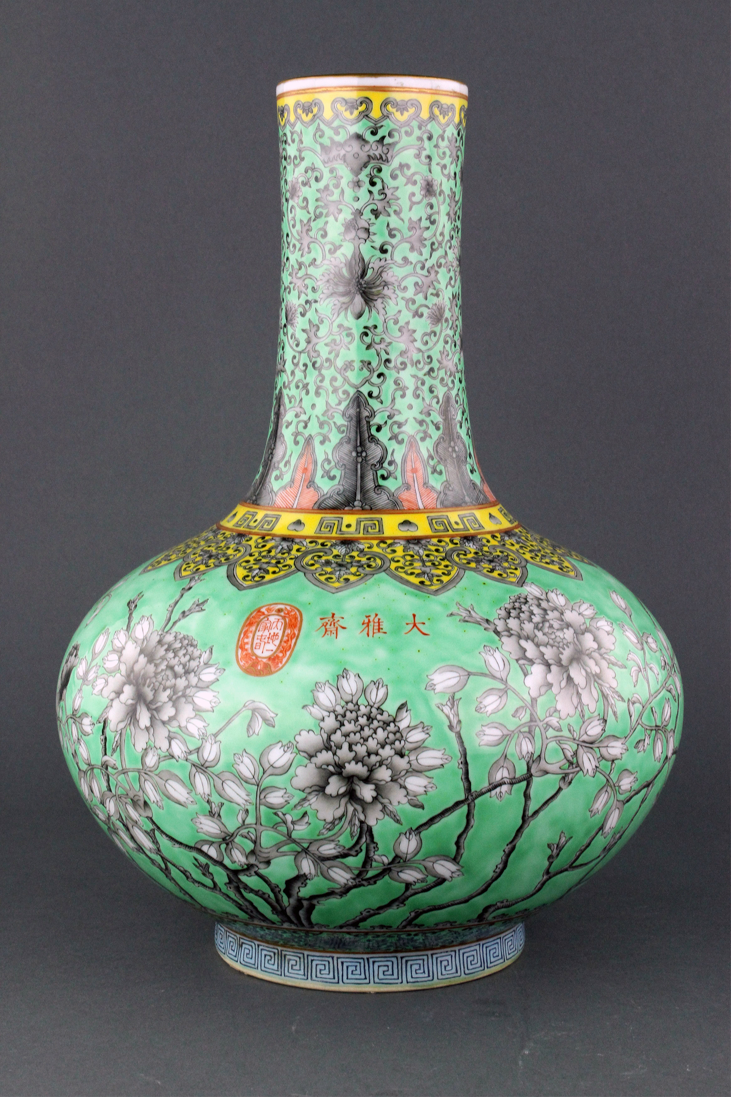 Chinese Dayazhai porcelain vase, three-character Dayazhai mark on body, four-character Yongqing Changchun red mark on base; 39 cm (15.6in). Estimate: $5,000-$10,000. 888 Auctions image