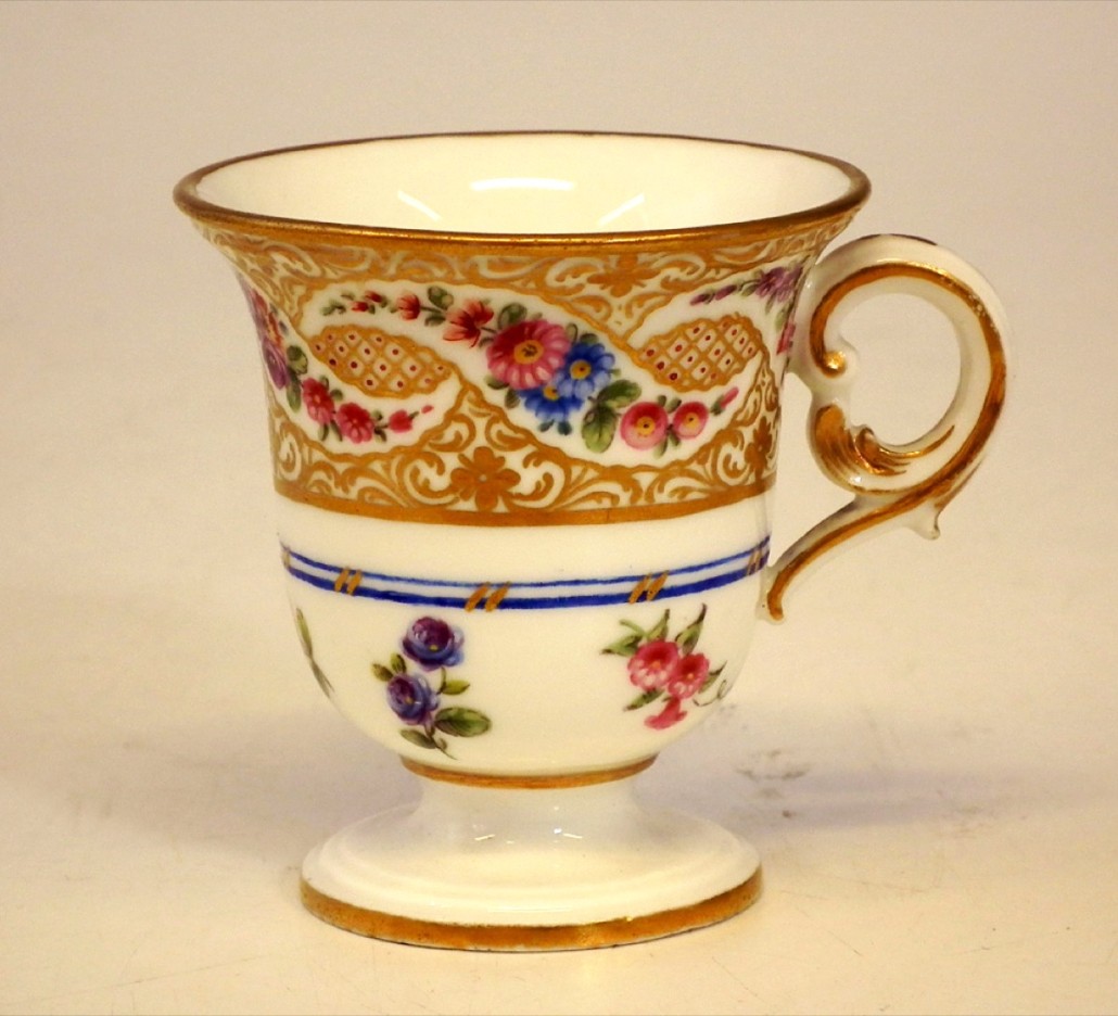 A finely painted 18th century Sèvres ice cup with floral gilt border. It sold for £1,300. Photo Peter Wilson auctioneers