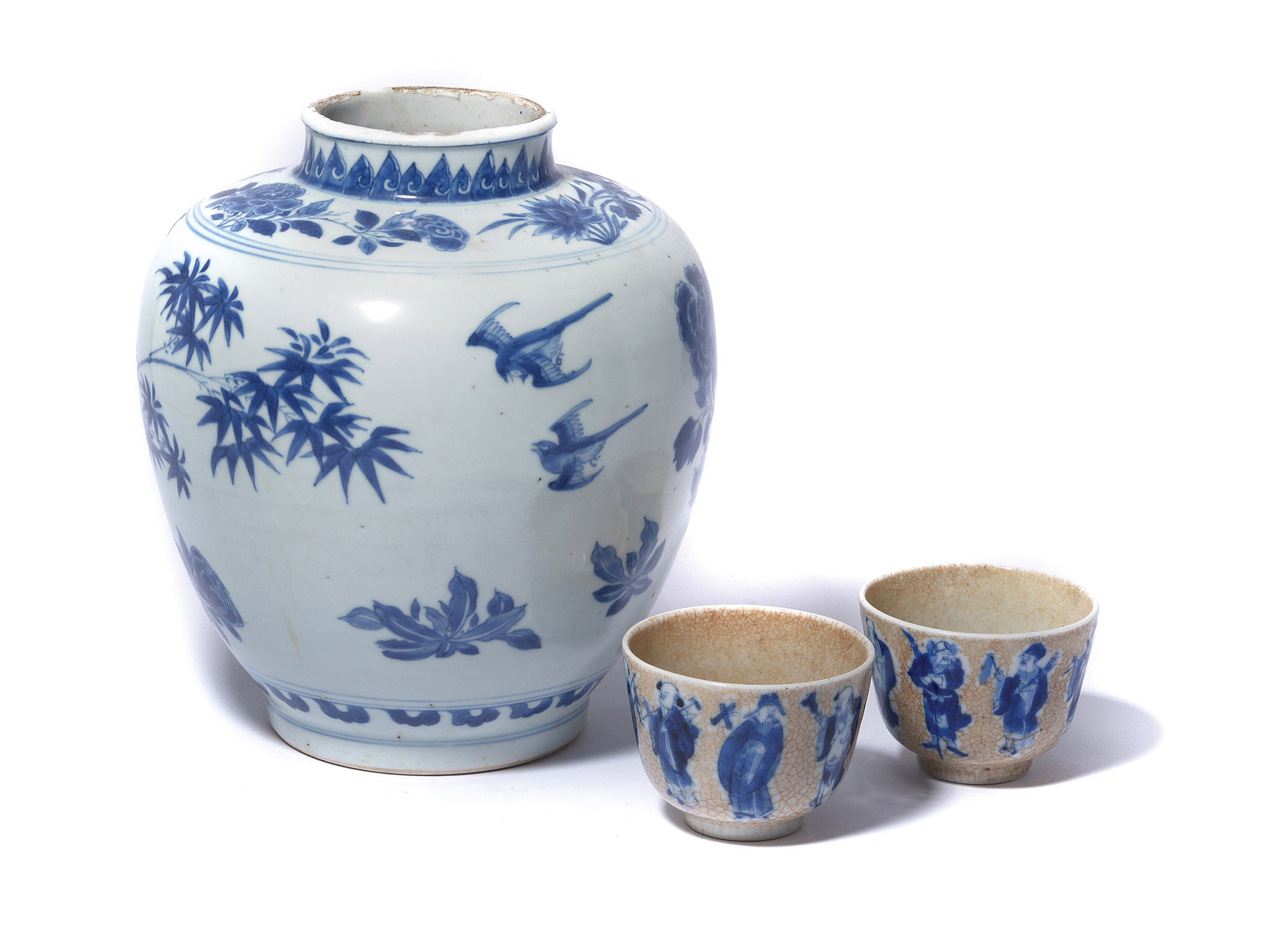 These underglaze blue vessels sold for $12,980. Michaan's image