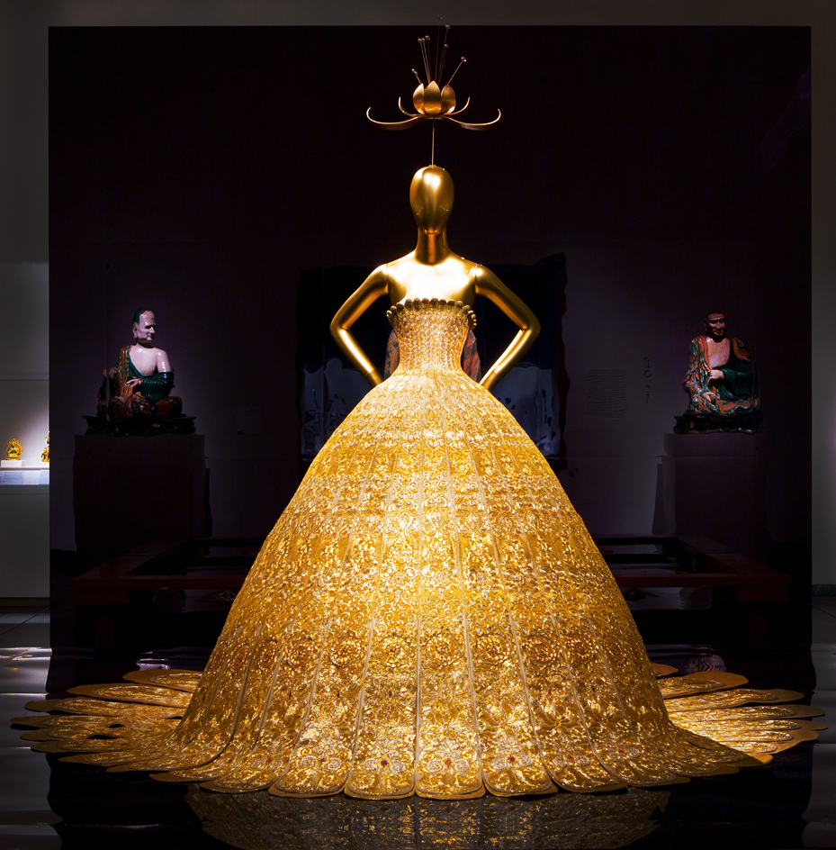 Chinese Galleries, Gallery 208, evening gown, Guo Pei (Chinese, born 1967), spring/summer 2007 haute couture; Courtesy of Guo Pei. Photo: © The Metropolitan Museum of Art