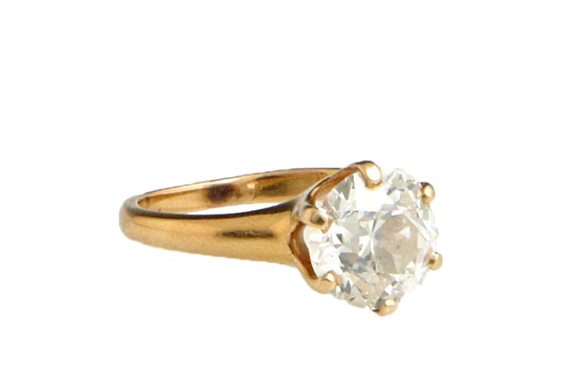 Dazzling 18K yellow gold diamond solitaire. Estimate: $10,000-$20,000. Crescent City Auction Gallery image