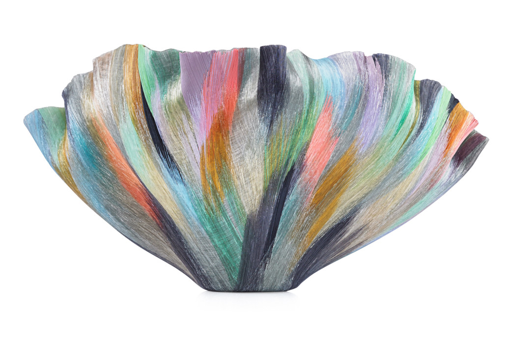 Lot 2152: Mary Ann ‘Toots’ Zynsky (b. 1951), Filet-de-Verre bowl, ‘Disputing Chaos,’ USA, 1996, signed ‘Z,’ 11 1/2in x 23 1/2in x 15 1/2in. Estimate: $14,000–$19,000. Rago Arts and Auction image 