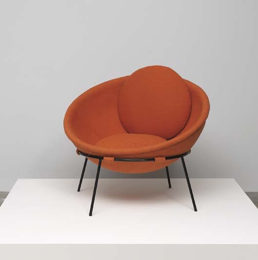 Lina Bo Bardi's Bowl Chair, circa 1951. Manufactured by Ambiente, Italy. Image courtesy of LiveAuctioneers.com archive and Phillips 