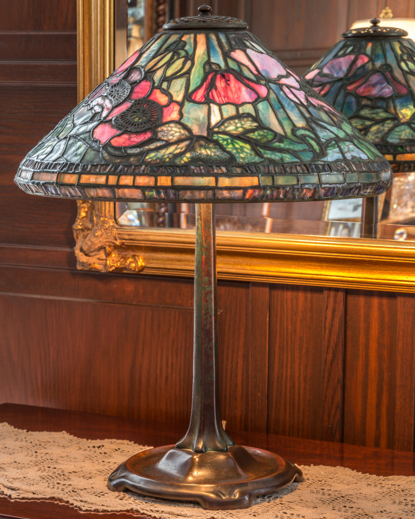 Tiffany Studios 'Poppy' table lamp. Estimate $25,000-$35,000. Litchfield County Auctions image