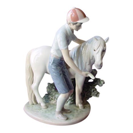 ‘A Boy and His Pony,’ Llardro, by sculptor Francisco Catala, 1985, 9 1/2 inches. Estimate: $250-$350. Jasper52 image