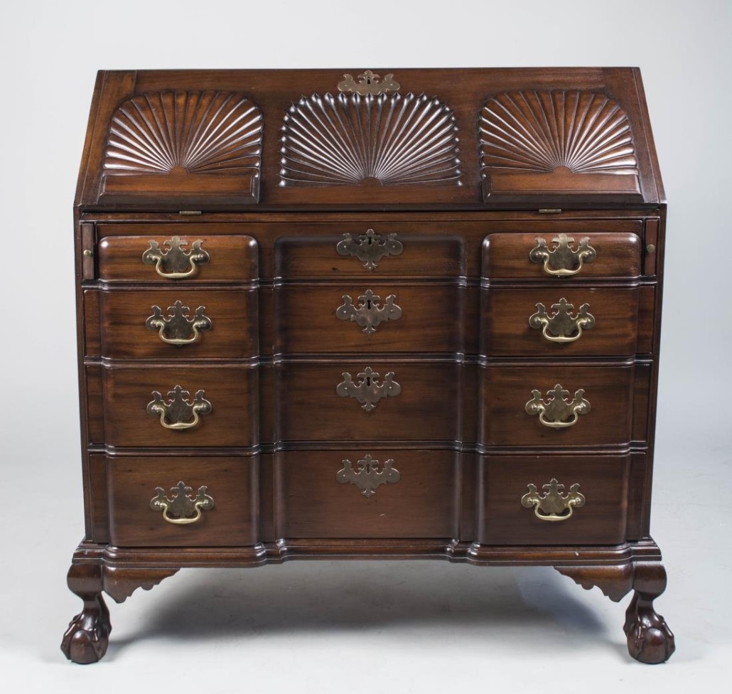Rhode Island-style mahogany block front desk. Sold for $4,000. Capo Auction image