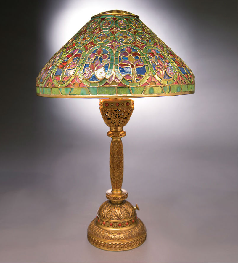 The Venetian/9th Century lamp with its intricate shade and base complements Tiffany desk accessories. Part of the 2012 auction of the Garden Museum Collection from Japan, this example brought $112,100 at Michaan’s. Garden Museum Collection, Michaan’s Auctions