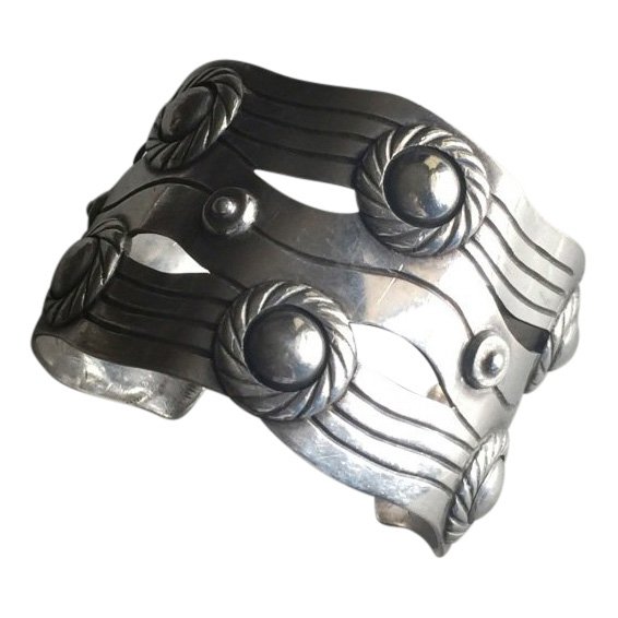 William Spratling ‘River of Life’ cuff bracelet, 980 silver. Estimate: $1,750-$2,000. Jasper52 image